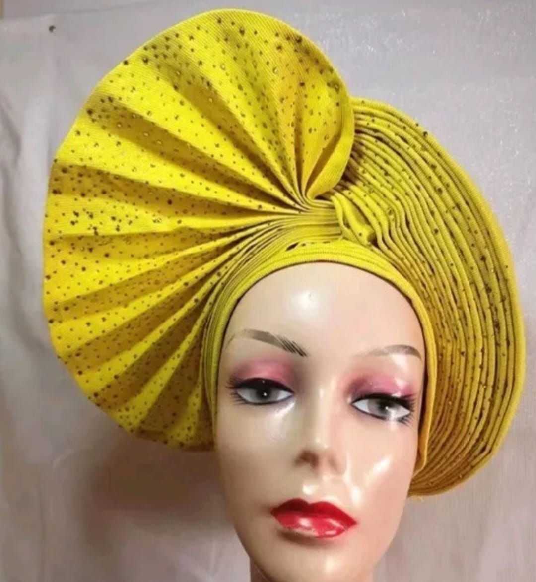 Beautiful head (Gele)